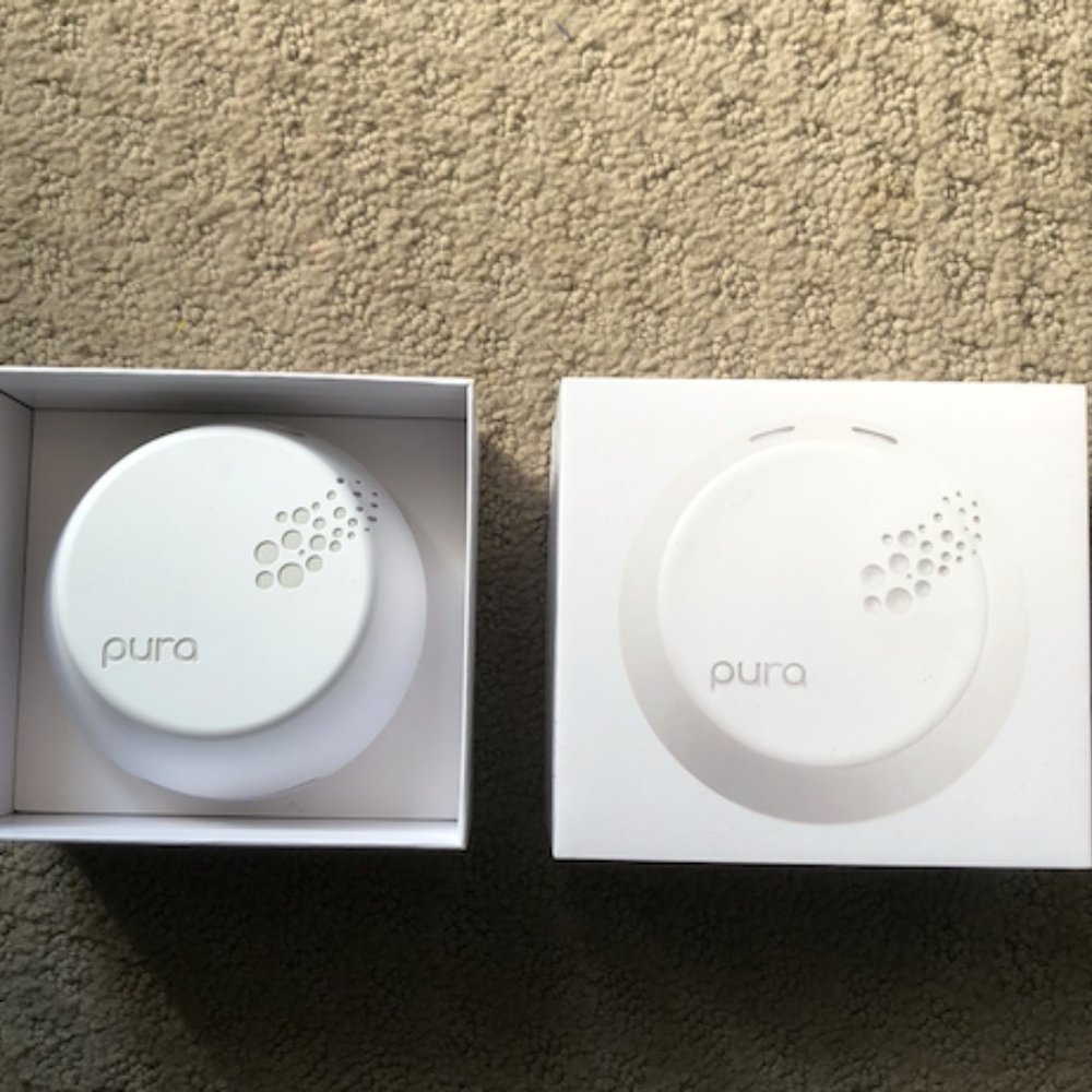 Pura Smart Fragrance Diffuser  - Air freshener